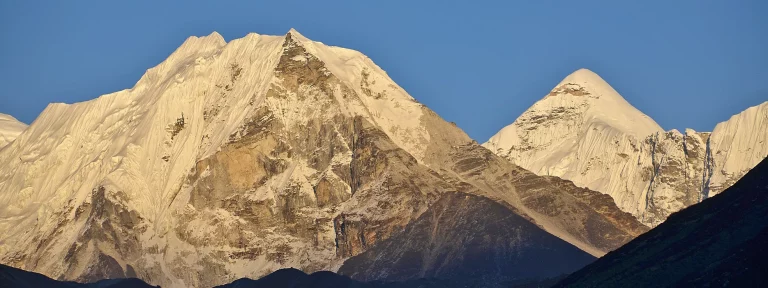 Read more about the article Island Peak (6.173 m)