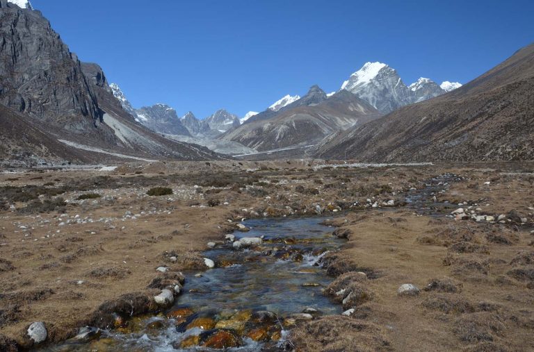 From Gokyo to Lobuche