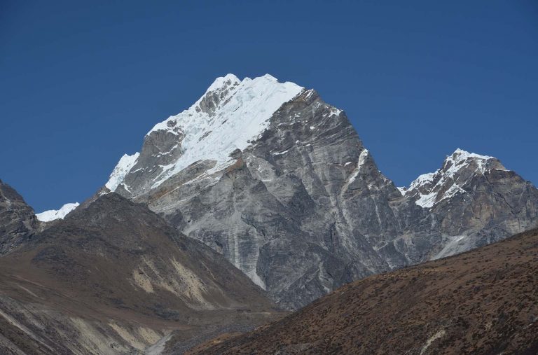 Lobuche East